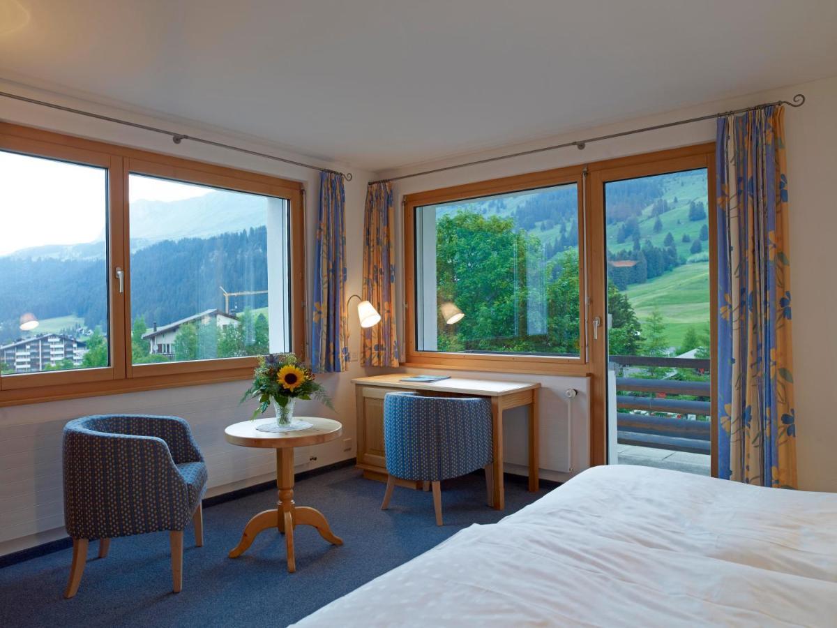 Hotel Alpina Parpan Exteriör bild